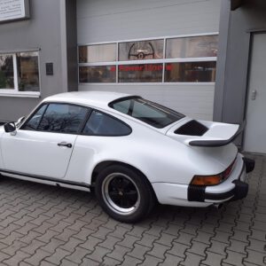 911_30SC_Coupe_weiss_2